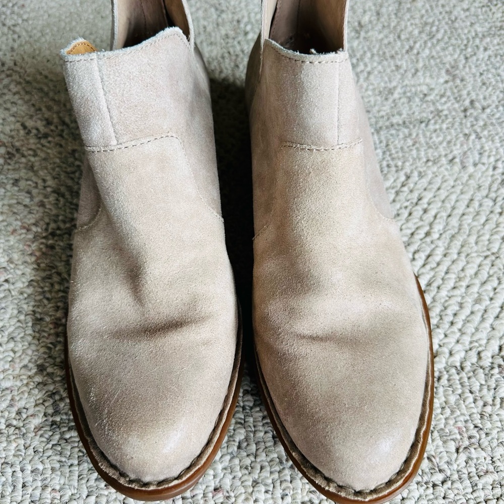 Lucky Brand Tan Ankle Booties with Elastic Panels